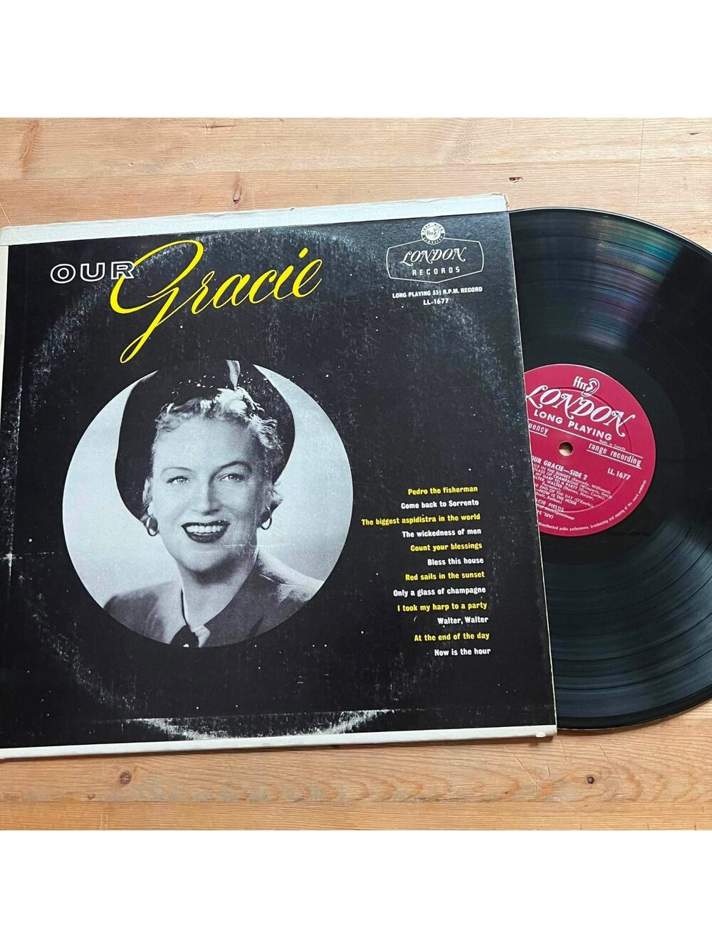 Gracie Fields - Our Gracie 33rpm VG+ VR22